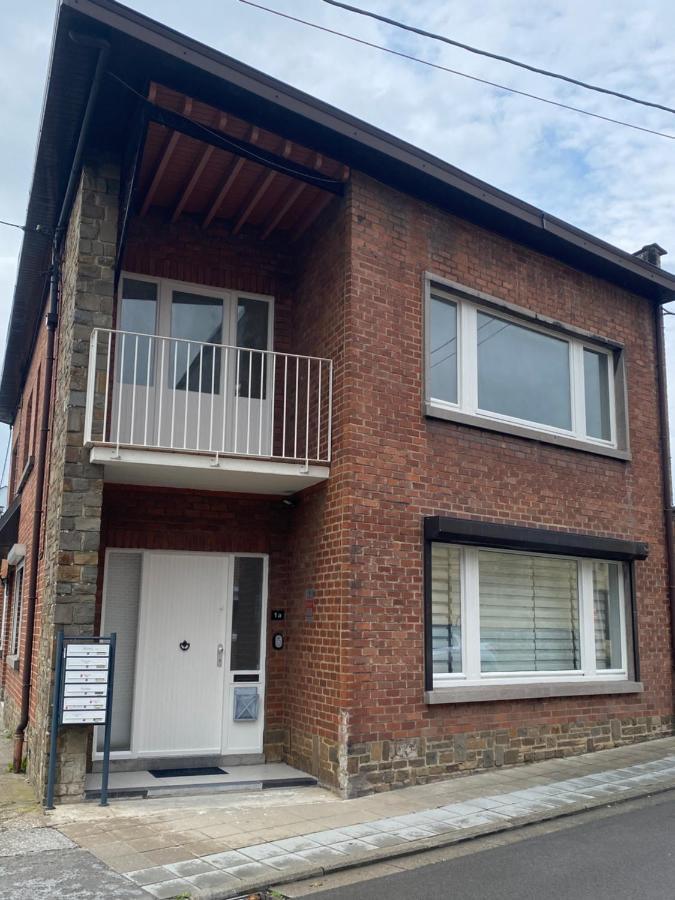1-E Superbe Appartement Lumineux Charleroi Exterior photo
