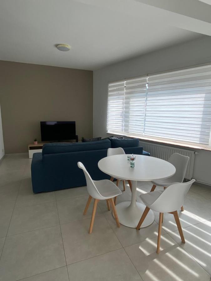 1-E Superbe Appartement Lumineux Charleroi Exterior photo