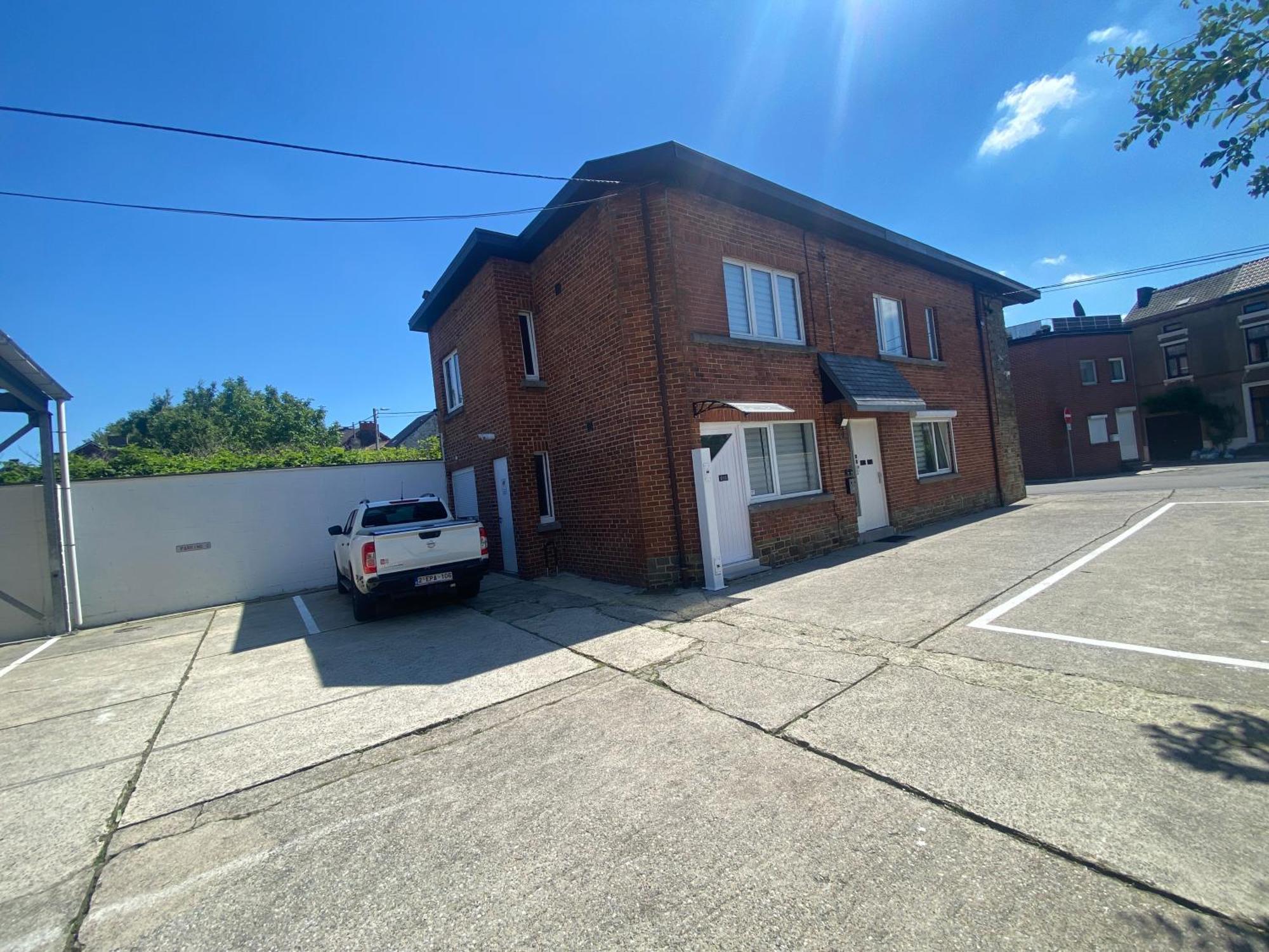 1-E Superbe Appartement Lumineux Charleroi Exterior photo